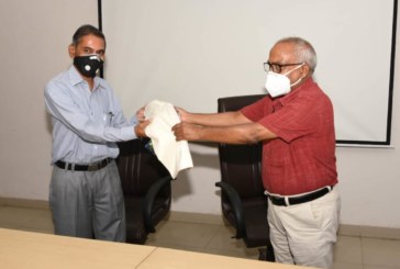 प्रशासनिक अधिकारी श्री यमुना प्रसाद व्यास को सेवानिवृत्त होने पर भावभीनी विदाई दी गई