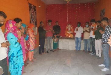 वाल्मीकि मंदिर डोईवाला में मनीषा वाल्मीकि की आत्मा की शांति के लिए की गई प्रार्थना