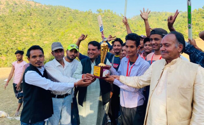 मल्ड महादेव क्रिकेट टूर्नामेंट का फाइनल मुकाबले बड़ा ही रोमांचक रहा – रामप्रकाश