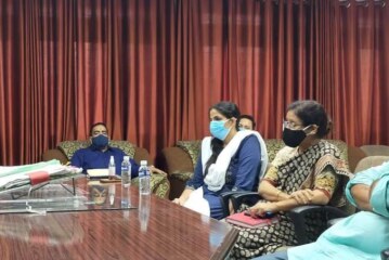 वैक्सीनेशन में तेजी लायें निजी अस्पतालः डा. धन सिंह रावत