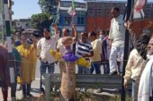 यूकेडी ने किया डोईवाला में  प्रदेश सरकार का पुतला दहन   
