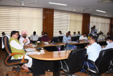 मुख्यमंत्री श्री पुष्कर सिंह धामी ने सचिवालय में पेयजल विभाग की समीक्षा के दौरान अधिकारियों को निर्देश दिये