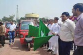 सफाई वाहनों को दिखाई हरी झंडी