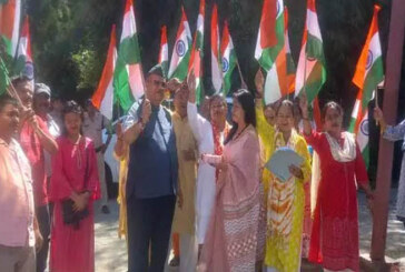 कैबिनेट मंत्री गणेश जोशी ने किया विलासपुर कांडली में शहीद द्वार का लोकार्पण 
