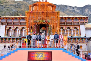 प्रधानमंत्री मोदी ने किए भगवान बदरीनाथ के दर्शन, 3400 करोड़ रुपये से अधिक की परियोजनाओं का किया शिलान्यास 