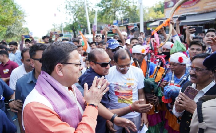 <strong>मुख्यमंत्री पुष्कर सिंह धामी पहुंचे रामनगर, किया पैदल निरीक्षण</strong>