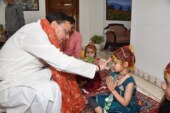 मुख्यमंत्री श्री पुष्कर सिंह धामी ने आज माँ सिद्धिदात्री को समर्पित चैत्र नवरात्रि के नवम दिवस एवं रामनवमी के पावन अवसर पर सम्पूर्ण विधि-विधान से देवी स्वरूपा कन्याओं का पूजन किया