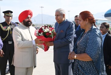 राज्यपाल ने किया उपराष्ट्रपति जगदीप धनखड़ और डॉ. सुदेश धनखड़ का जौलीग्रांट एयरपोर्ट पर स्वागत